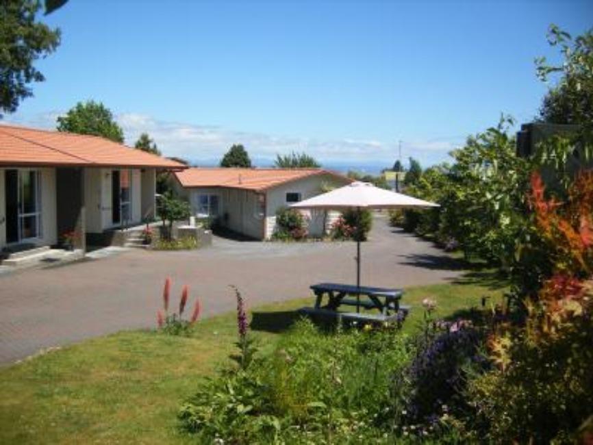 Dunrovin Motel Таупо Екстериор снимка
